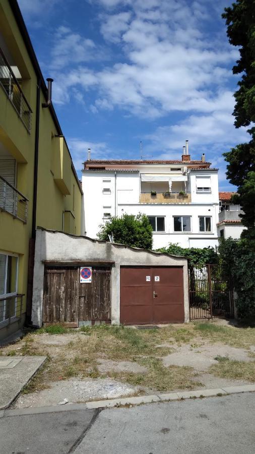 Apartma Soncek Izola Buitenkant foto
